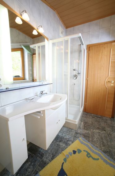 Bad, Ferienwohnung, Apartment, Berggasthof Pension Lahnerhof, Obergail, Lesachtal, Kärnten